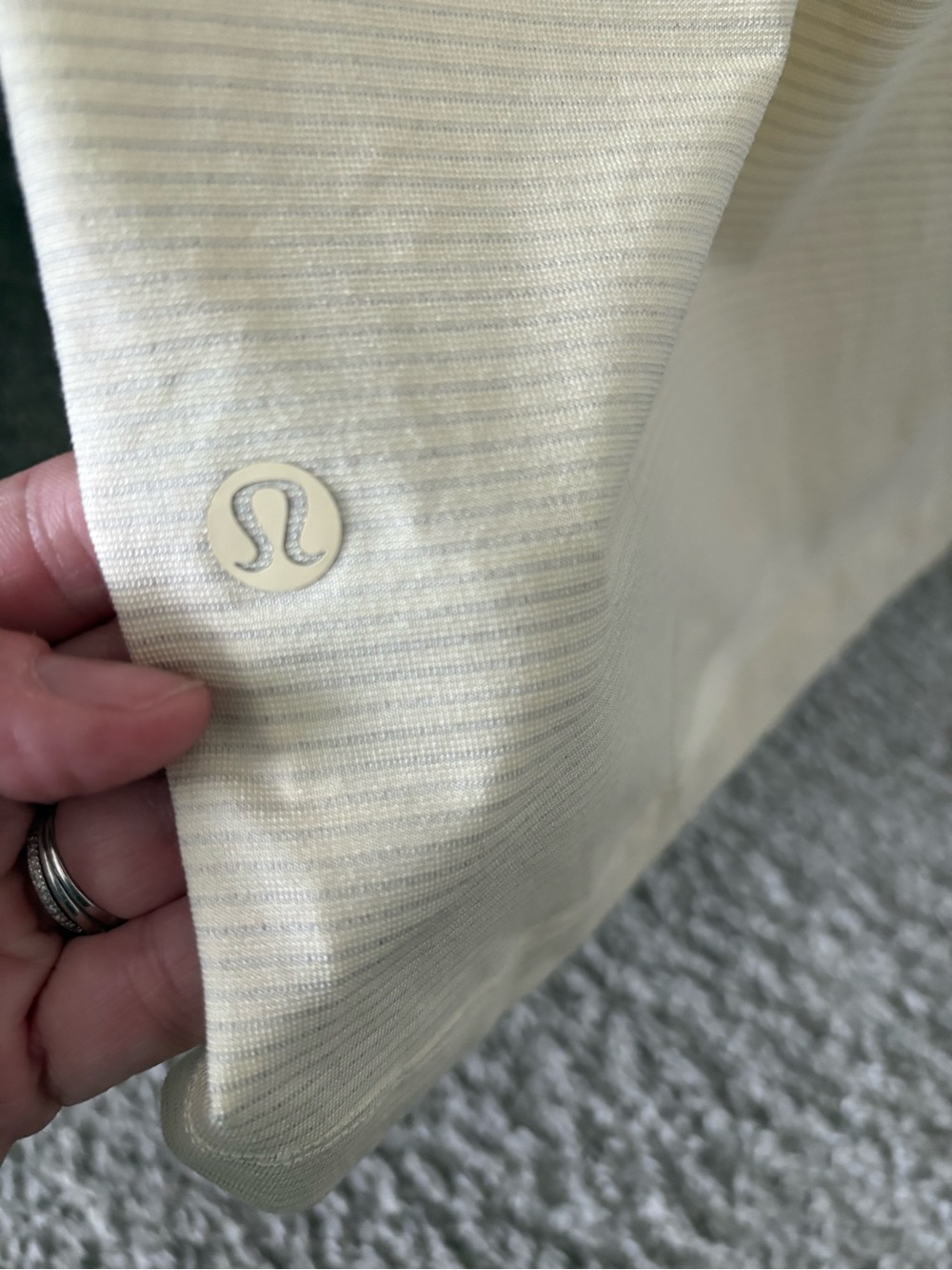 lululemon Men's Short Sleeve Evolution Golf Polo Shirt- Cream/Light Ivory Medium - Picture 4 of 5